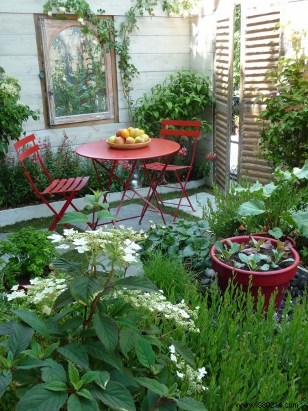Key Professionals for Designing and Maintaining Your Perfect Garden