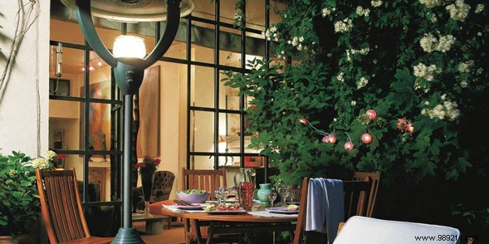 Electric vs. Gas Patio Heaters: Which Is Best for Your Outdoor Space?