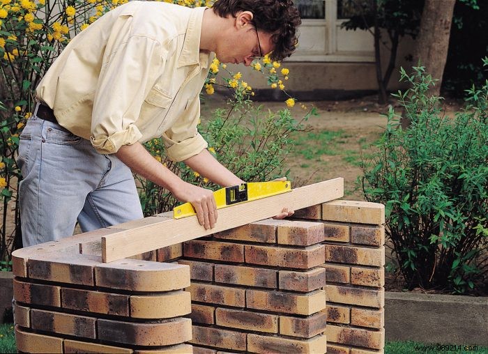 How to Build a DIY Garden Barbecue: Metal Drum or Firebrick Options
