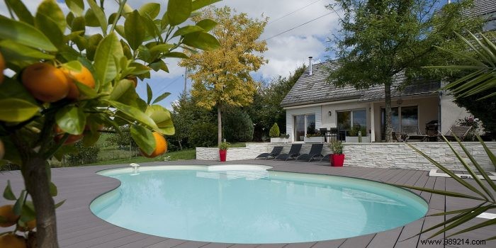 4 Essential Landscaping Tips for a Stunning Outdoor Space