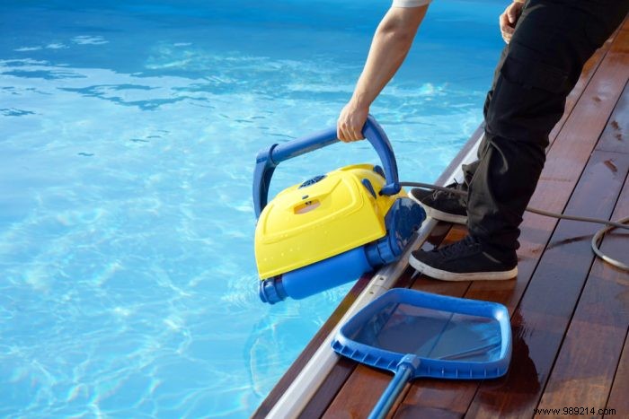 6 Essential Tips for Expert Swimming Pool Maintenance