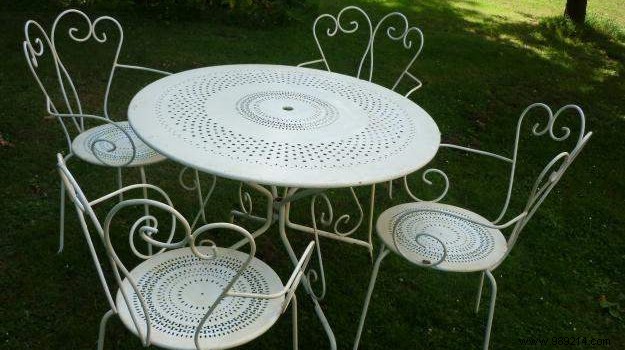 Polycarbonate Roofing: Key Advantages and Disadvantages for Homeowners