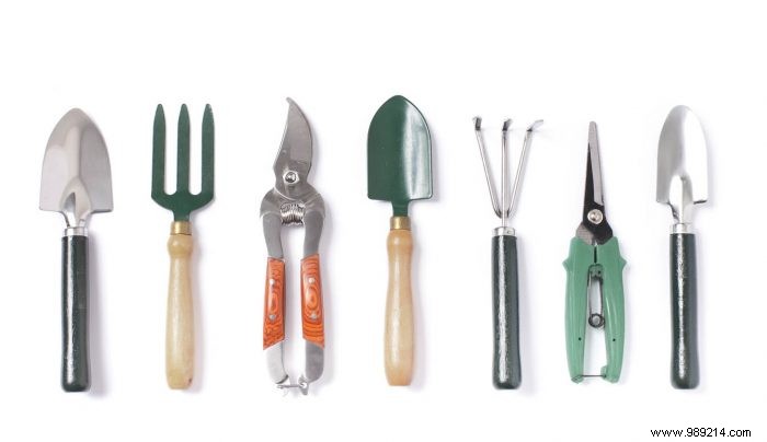 How to Winterize Garden Tools: Expert Tips for Year-Round Protection
