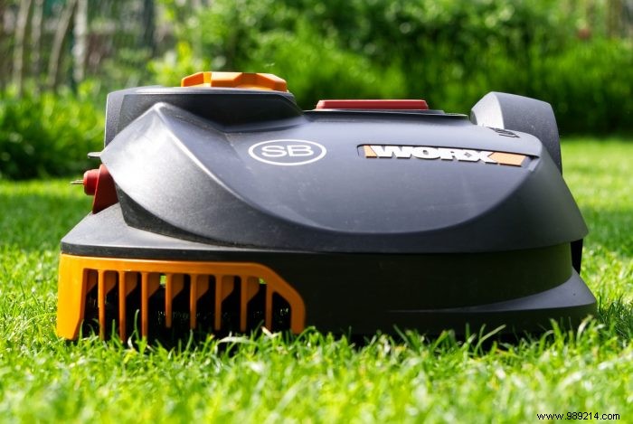 Key Advantages of Robot Lawn Mowers: Why They re a Smart Investment for Your Yard