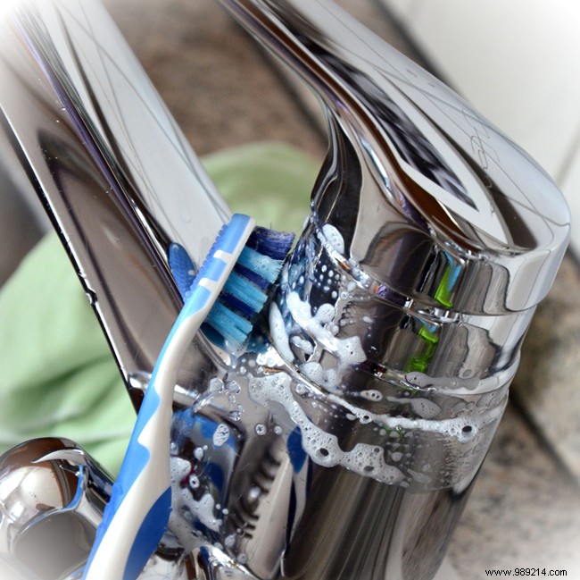 5 Proven Natural Ways to Remove Limescale from Your Bathroom