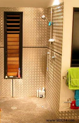 How to Fix a Leaking Shower Head: Replace the Seals with This Proven DIY Guide