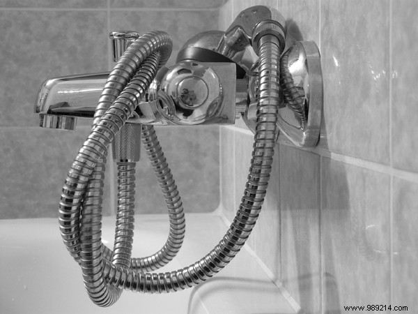 Shower Hoses: Essential Types and Step-by-Step Replacement Guide