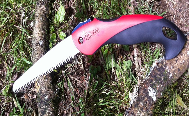 The Pruning Saw: Essential Tool for Healthy Garden Tree Maintenance