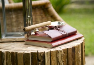 How to Keep a Travel Diary: Benefits, Tips, and Top Formats