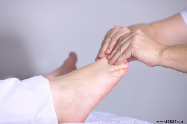 Podiatrist Guide: Expertise, When to Consult, and Insurance Coverage