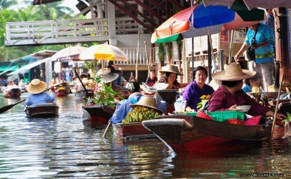 Bangkok s Iconic Floating Markets: An Insider s Guide to Authentic Experiences