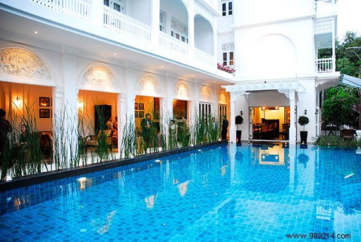 Top Hotels in Chiang Mai s Night Bazaar: Expert Recommendations for Luxurious Stays