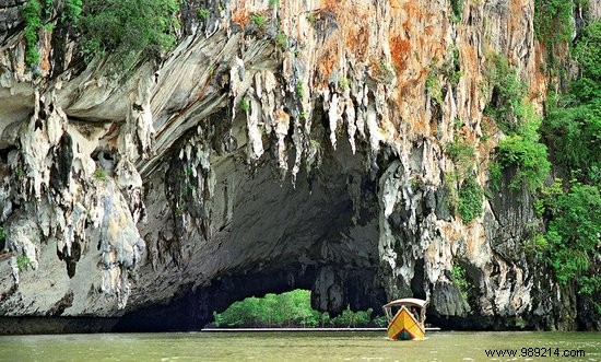 Thailand s Diverse Tourist Treasures: Beaches, Adventures, and Award-Winning Attractions
