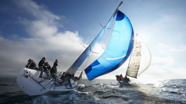 Essential Sailing Gear: What to Wear for Comfort, Safety, and Performance