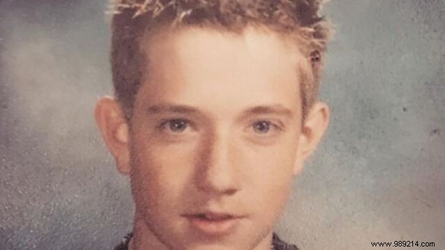 25 Cringeworthy Fashion Trends We All Wore in the 2000s