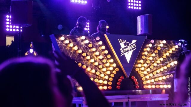 Villa Schweppes at La Crème Festival: Electro-Pop Magic on the French Riviera