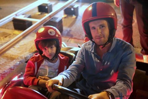 5 Heartwarming Comedies on Netflix to Lift Your Spirits