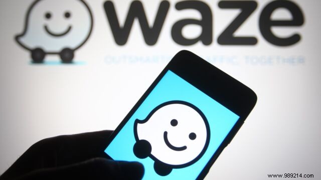Does Waze Show Your True Speed? Car Speedometer vs. GPS Accuracy Explained