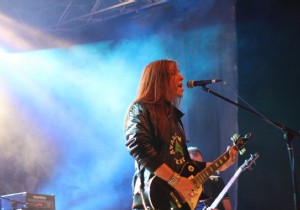 Does Singing Produce More COVID-19 Aerosols Than Speaking? Insights from University of Bristol Research