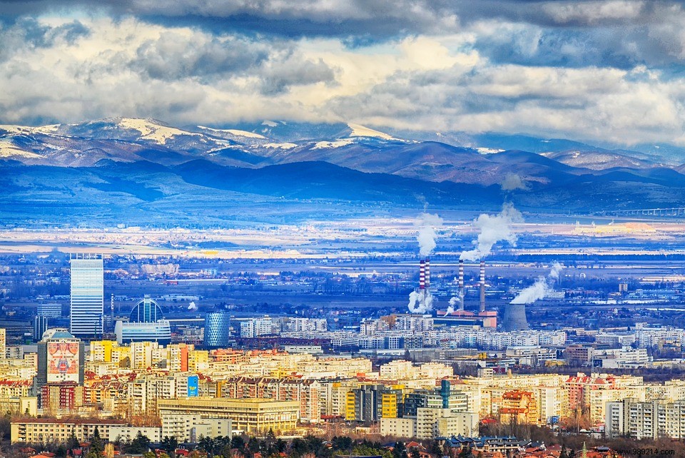 Bulgaria s Air Pollution Crisis Intensifies COVID-19 Risks as Winter Looms