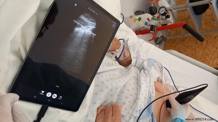 Swiss Researchers Develop AI Algorithms to Detect COVID-19 Through Breath Sounds