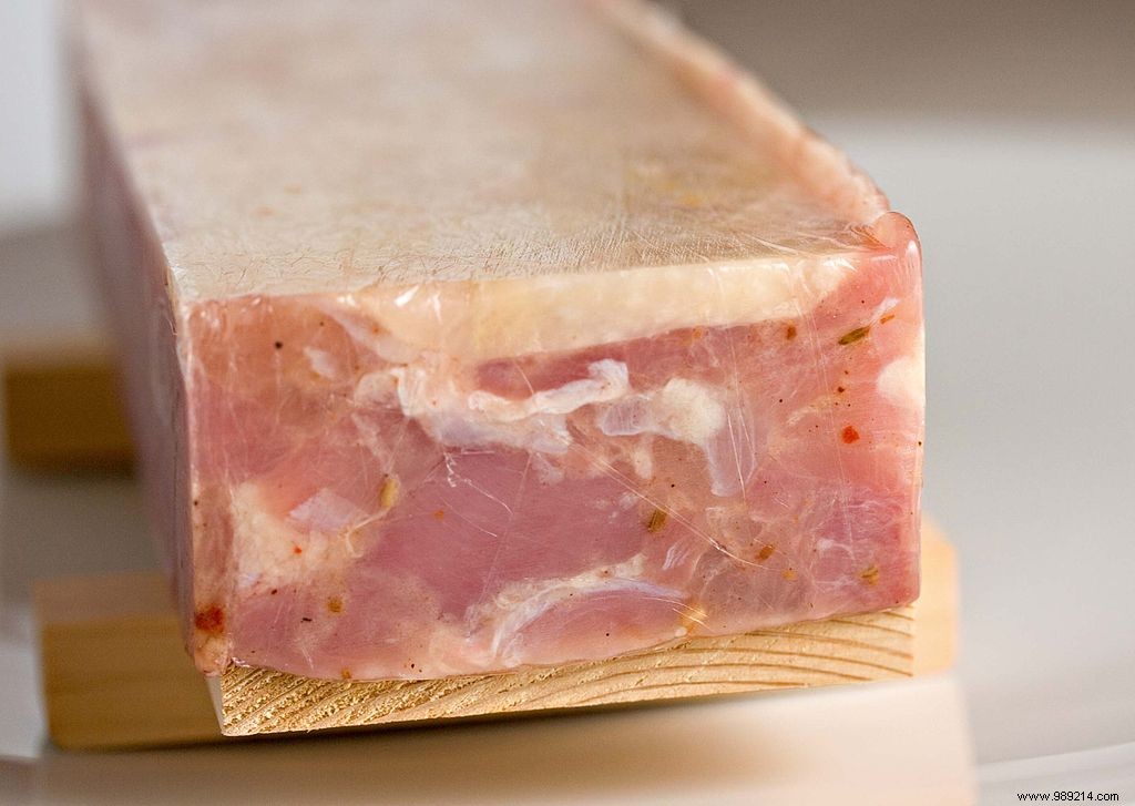 Shocking Food Industry Secrets: Scandalous Practices Exposed in La Grande Malbouffe