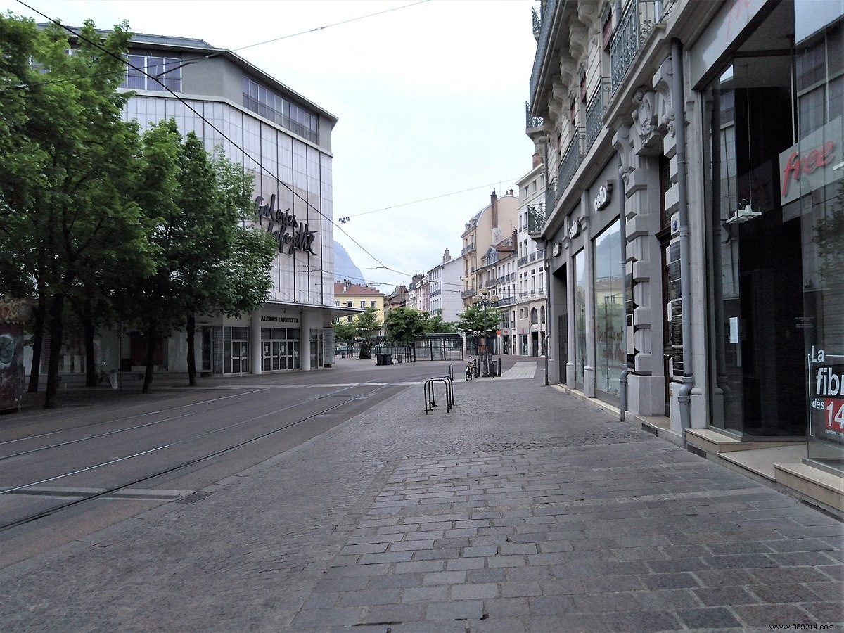 COVID-19 Study Reveals Lockdowns Under 50 Days Ineffective in Slowing Virus Spread