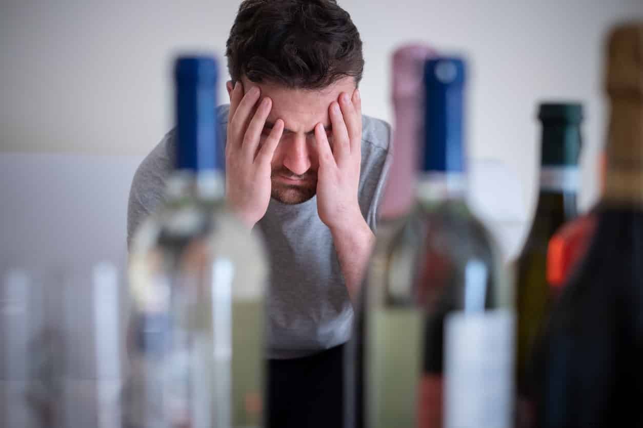 Scientific Review Reveals No Proven Hangover Cures: Popular Remedies Lack Solid Evidence