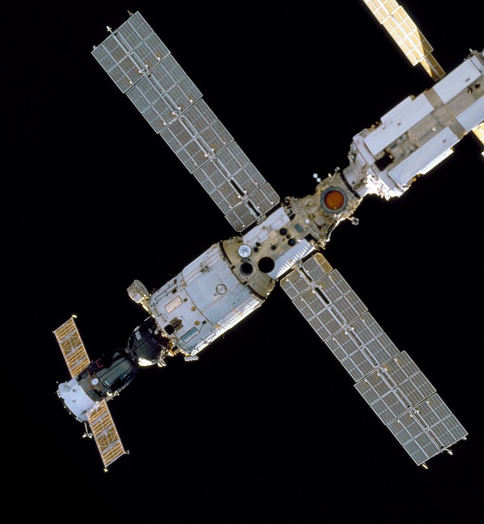 The International Space Station s Planned End: How NASA Will Deorbit the Aging Orbital Outpost
