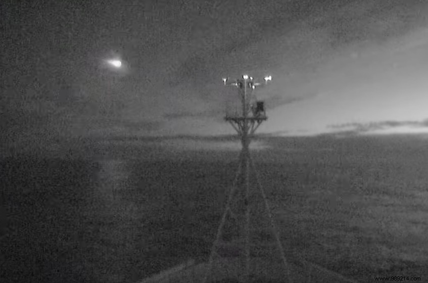 Research Vessel Captures Stunning Meteor Fall Near Tasmania in Rare Live Footage