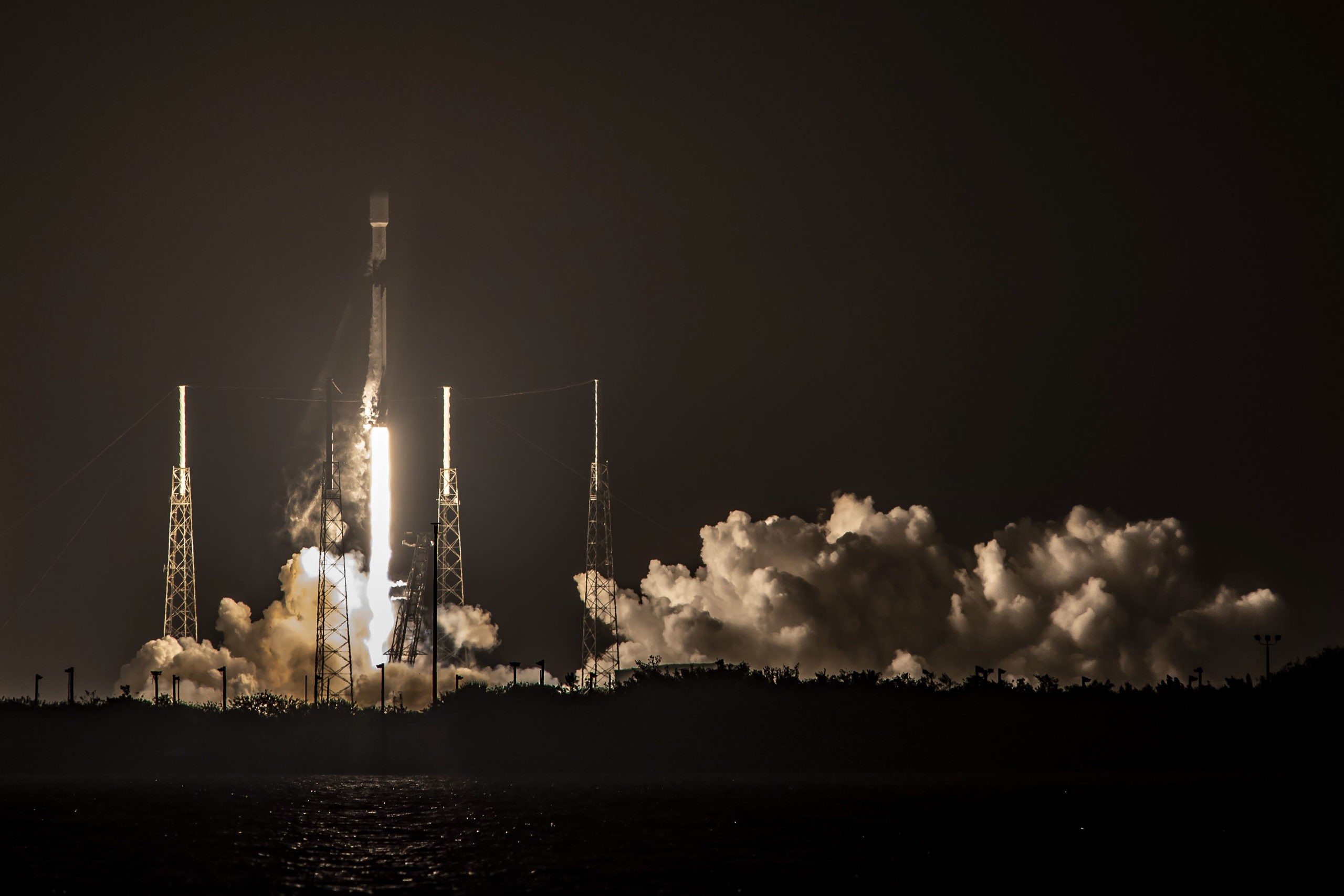 SpaceX Falcon 9 Hits 100th Launch Milestone with Record 7th Booster Reuse for Starlink Satellites