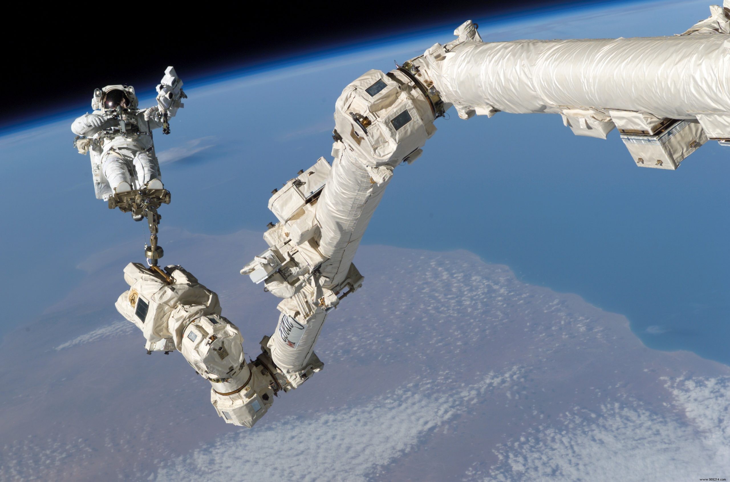 Space Debris Strikes Canadarm2 Robotic Arm on ISS, Exposing Orbital Risks