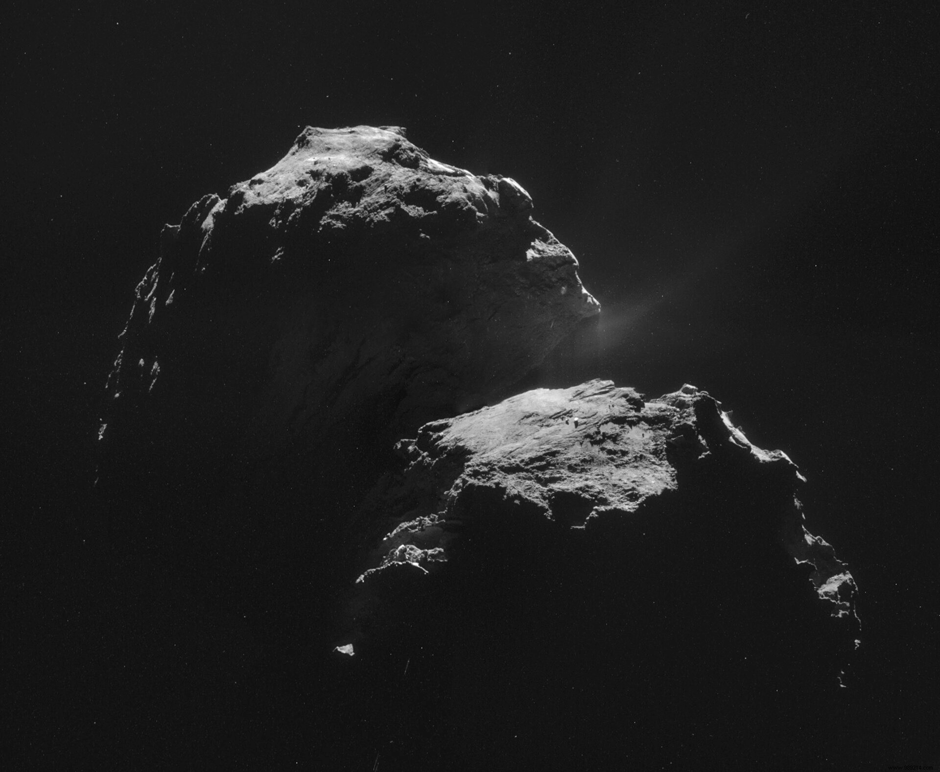 Comet 67P/Churyumov-Gerasimenko,  Tchouri,  Recedes After Close Earth Flyby—Next Return in 2214