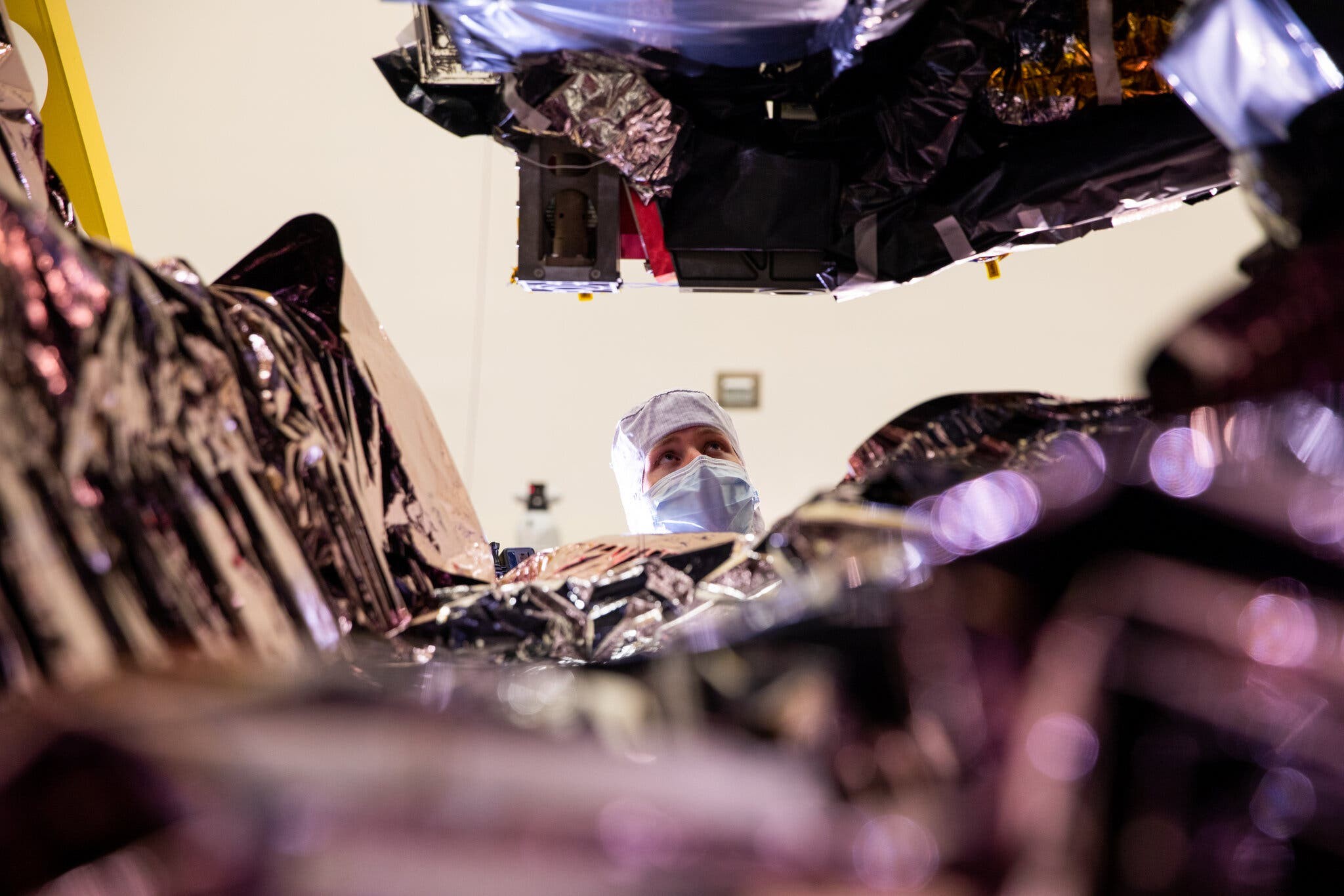 Astronomers on Edge: The Nail-Biting Wait for James Webb Space Telescope s Christmas Launch