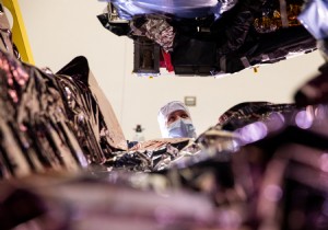 Astronomers on Edge: The Nail-Biting Wait for James Webb Space Telescope s Christmas Launch
