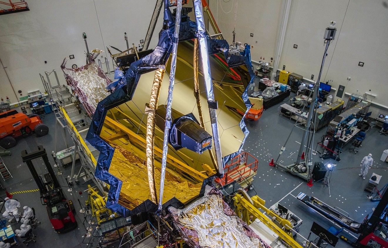 James Webb Space Telescope Completes Primary Mirror Deployment: Alignment and Calibration Ahead