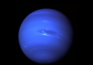 Why Uranus Looks Pale While Neptune Glows Blue: The Atmospheric Mystery Explained
