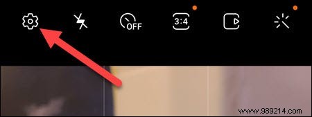 How to Enable and Move the Floating Shutter Button on Samsung Galaxy Phones