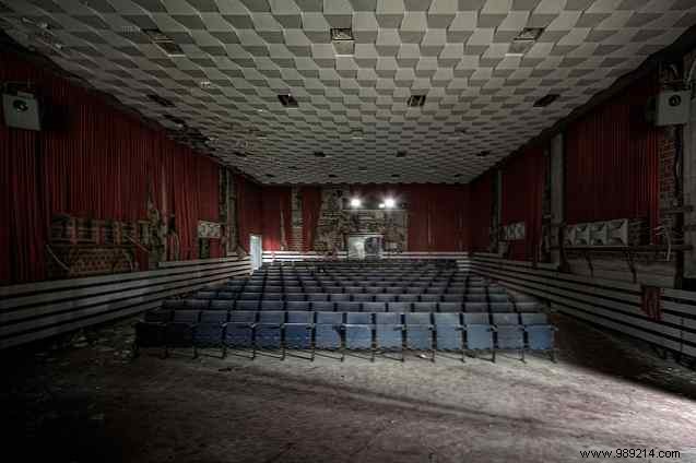 Is Cinema Dying? Who s Really to Blame for the Decline?