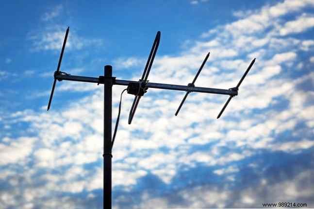 Cut the Cord: The Ultimate Guide to Ditching Cable TV and Saving Big