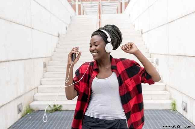 Spotify s New Web Player: Major Design Flaws, Missing Features, and Persistent Bugs