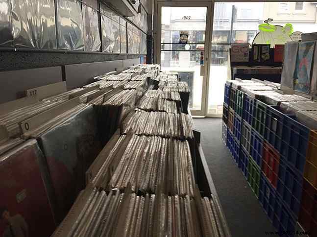 Why Start Collecting Vinyl Records? Insights from a Lifelong Enthusiast