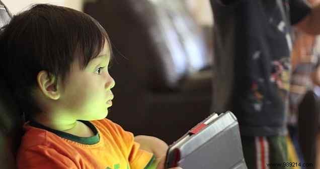 Creative Ways to Maximize Your Home Video Projector: Indoor and Outdoor Ideas