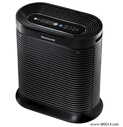 Host a Stress-Free Thanksgiving: Essential Smart Home Gadgets for Seamless Entertaining