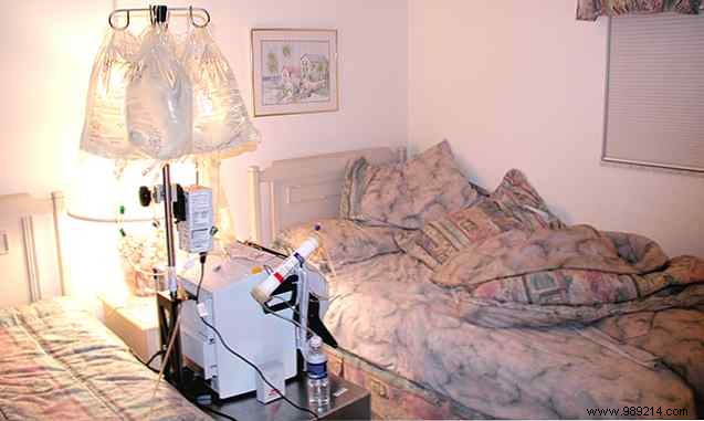 Expert Guide: Building a Whole-Home Battery Bank for Power Outage Protection