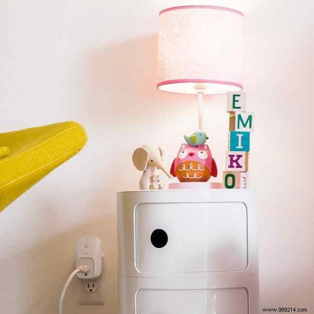 Affordable Ways to Control Your Home Lights with Your Phone: Smart Bulbs, Switches & Plugs