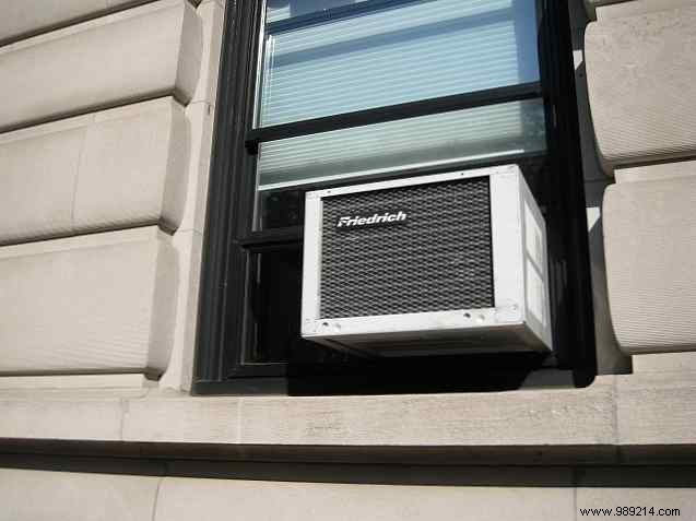 Best Smart Blinds Reviewed: Loxone vs. MySmartBlinds and Key Benefits