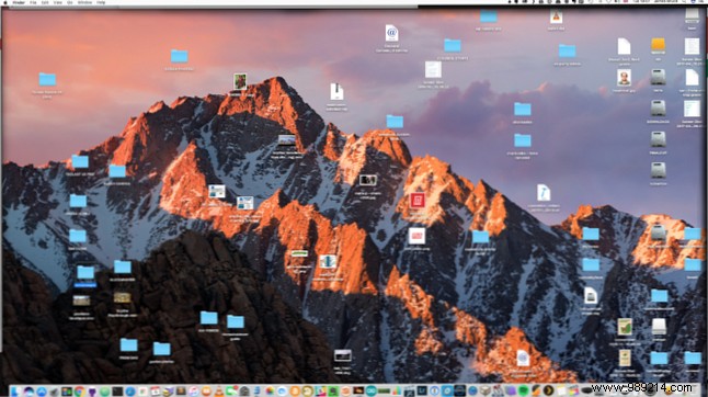 15 MakeUseOf Team Desktops: Real Insights into How Tech Experts Work