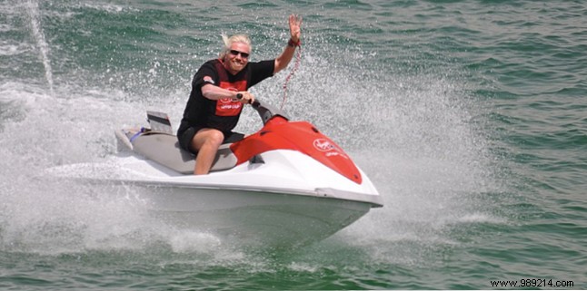 9 Proven Daily Habits of Highly Successful People: Lessons from Buffett, Musk, and More