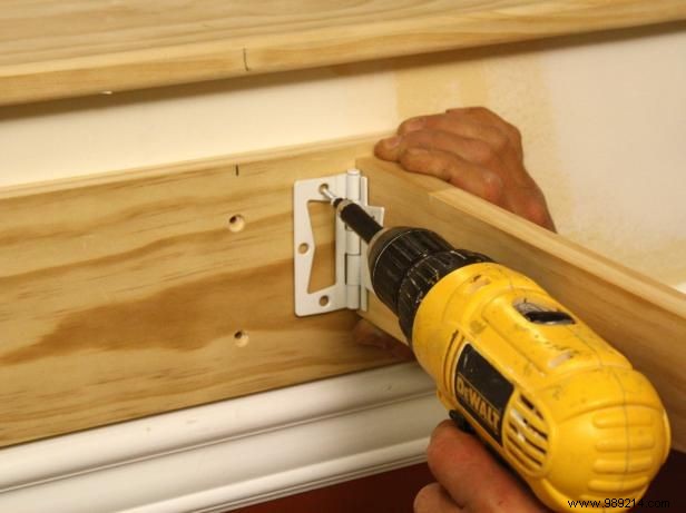 Step-by-Step DIY Guide: Build a Retractable Kitchen Buffet with Poplar Wood